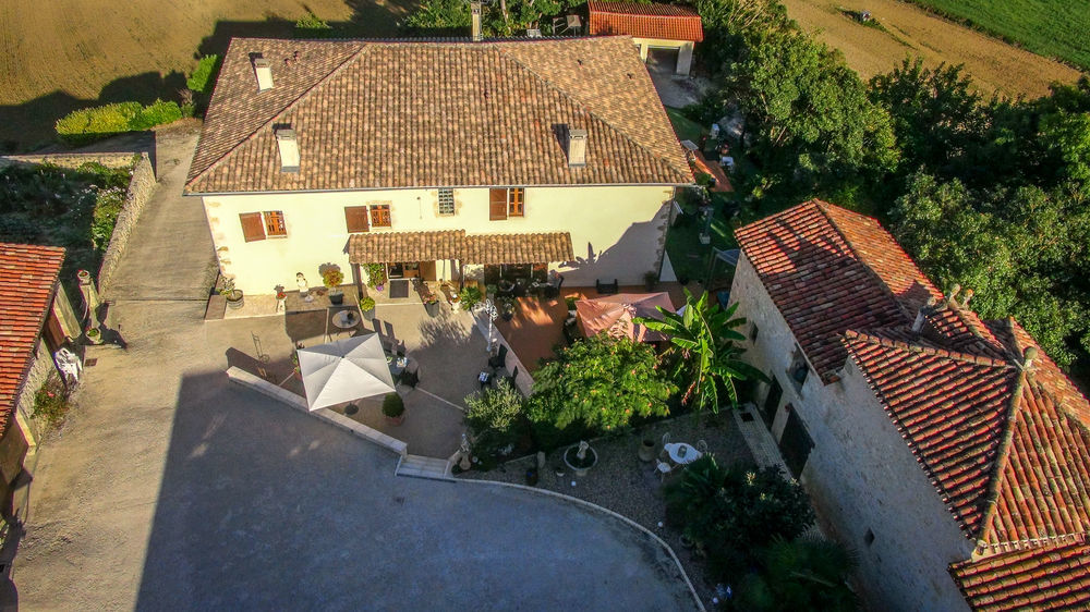 Chambre D'Hotes Domaine Le Castagne Auch Exterior photo
